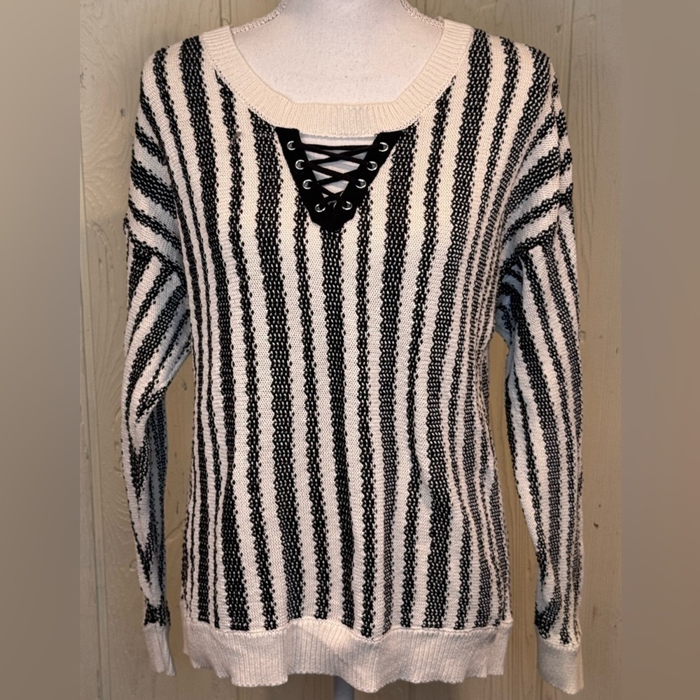 Rock & Republic Sweater Ivory Black Striped Long Sleeve, Size XXL